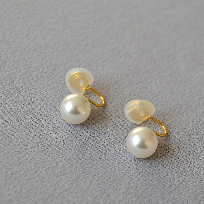 Charming Pearl Earring for Any Occasion