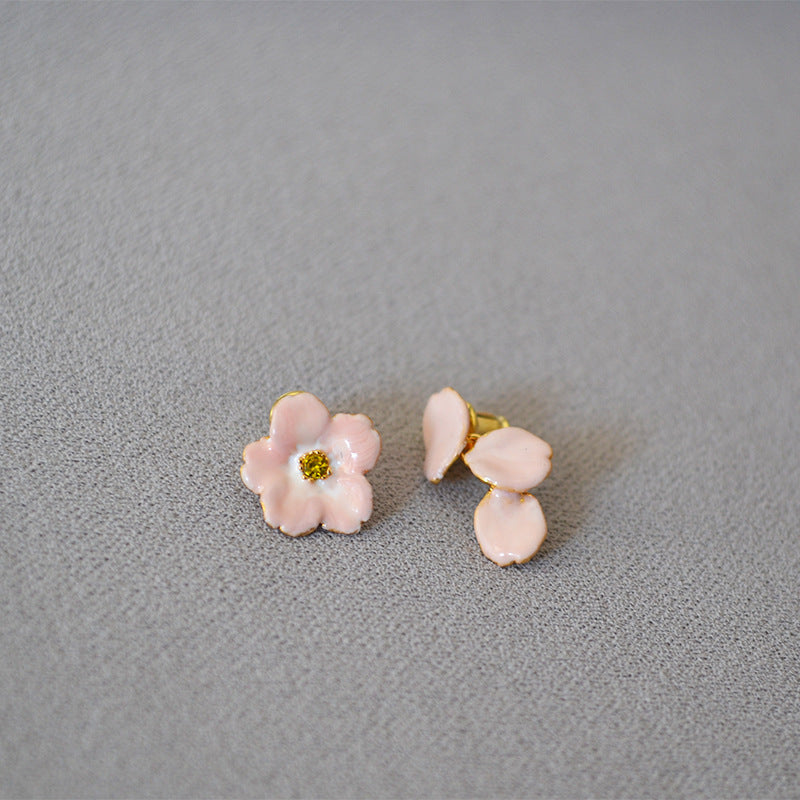 Elegant Silver Earring for Every Occasion