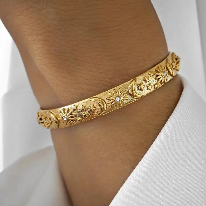 Beautiful Bracelet with Unique Style