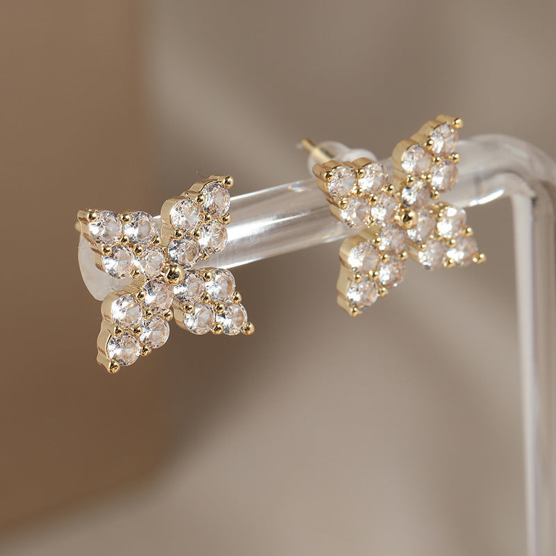 Romantic Earring for Special Moments