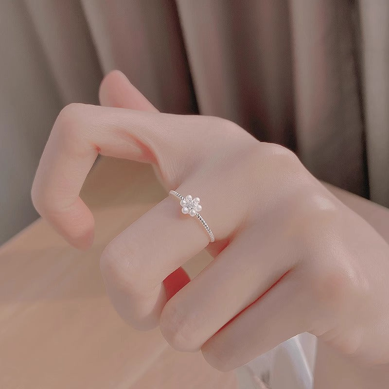 Romantic Pearl Ring for Special Moments