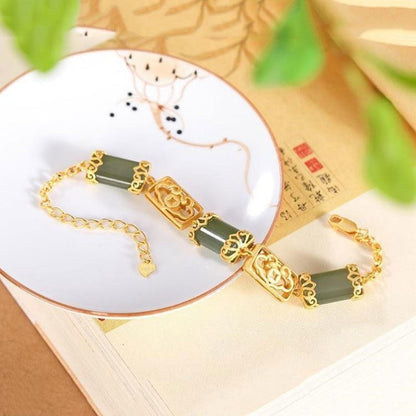 Classic Gold Bracelet with Timeless Appeal