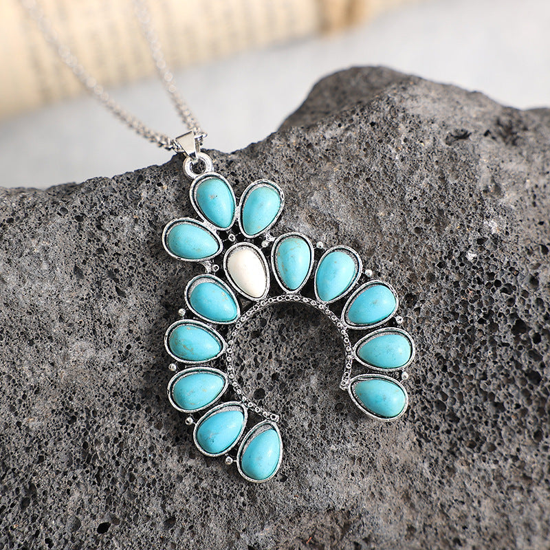Romantic Necklace for Special Moments