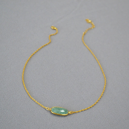Romantic Gold Necklace for Special Moments