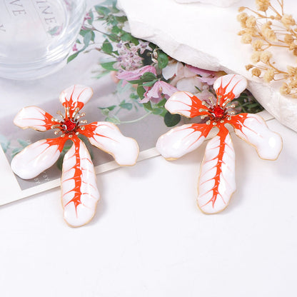 Classic Earring with Timeless Appeal