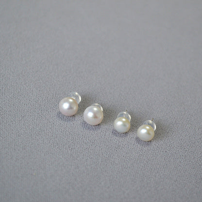 Stunning Pearl Earring for Daily Wear