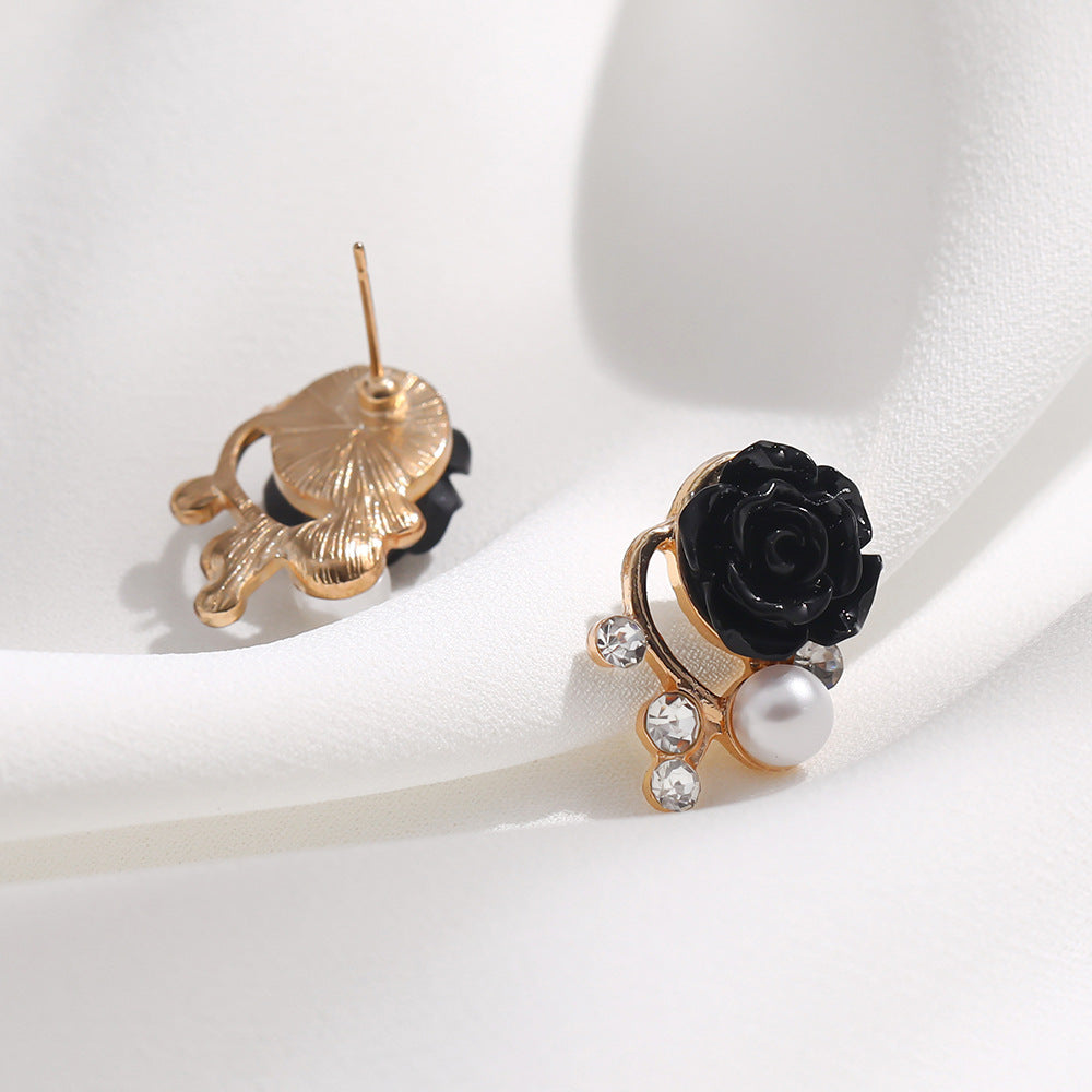 Delicate Artisan Pearl Earring