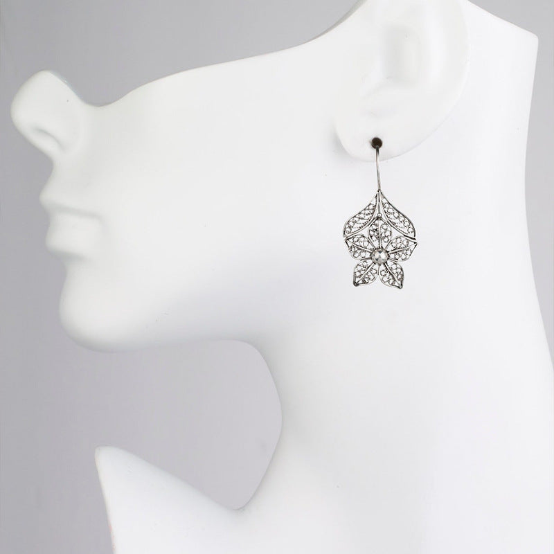 Charming Earring for Any Occasion