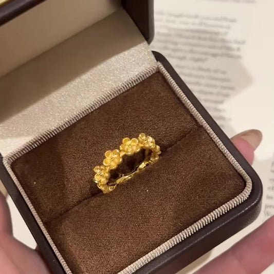 Stunning Gold Ring for Daily Wear