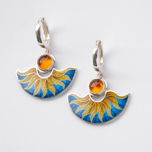 Charming Gold Earring for Any Occasion