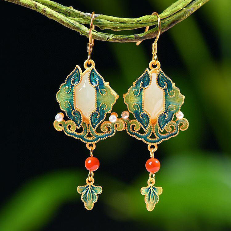 Stunning Gold Earring for Daily Wear