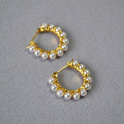 Romantic Gold Earring for Special Moments