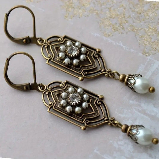 Romantic Pearl Earring for Special Moments
