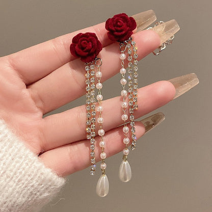 Classic Pearl Earring with Timeless Appeal
