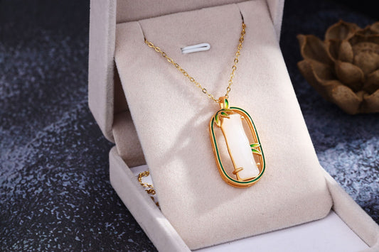 Classic Gold Necklace with Timeless Appeal