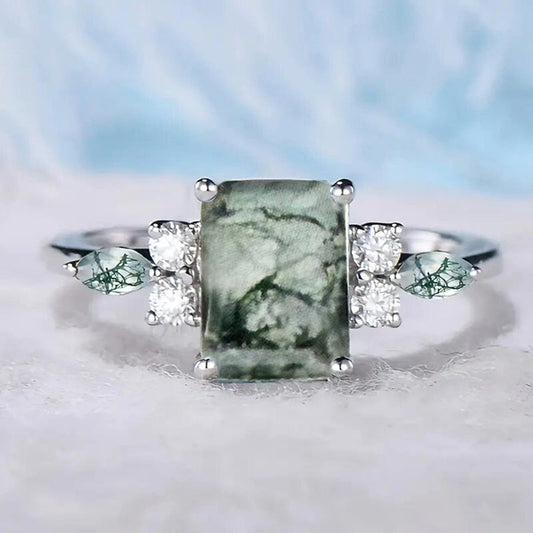 Charming Piece for Any Occasion