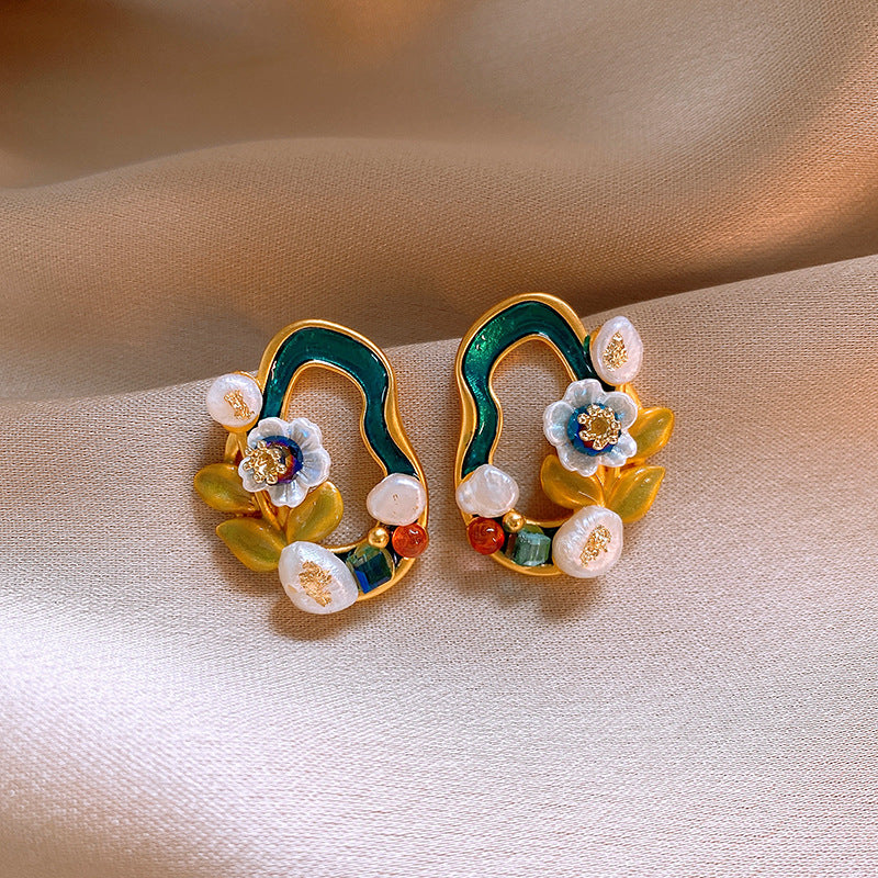 Romantic Pearl Earring for Special Moments