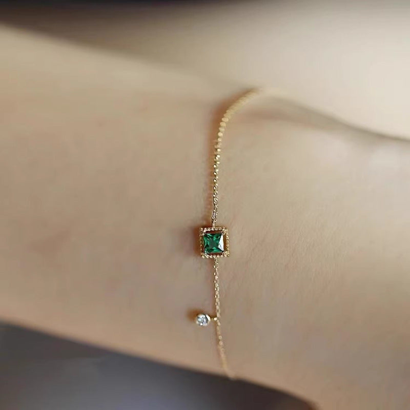 Charming Bracelet for Any Occasion
