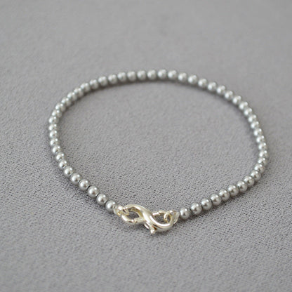 Classic Pearl Necklace with Timeless Appeal