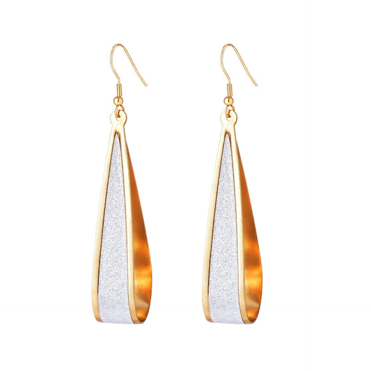 Charming Earring for Any Occasion