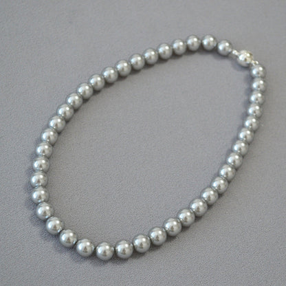 Classic Pearl Necklace with Timeless Appeal