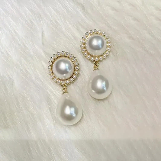 Beautiful Pearl Earring with Unique Style