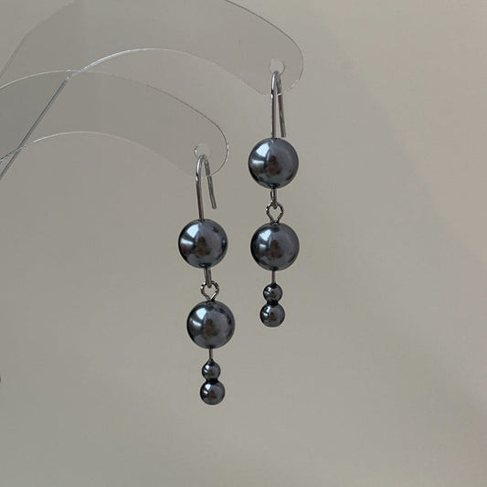 Classic Pearl Earring with Timeless Appeal