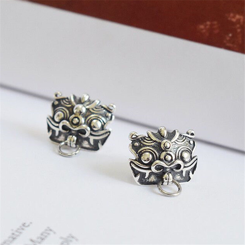 Romantic Silver Earring for Special Moments