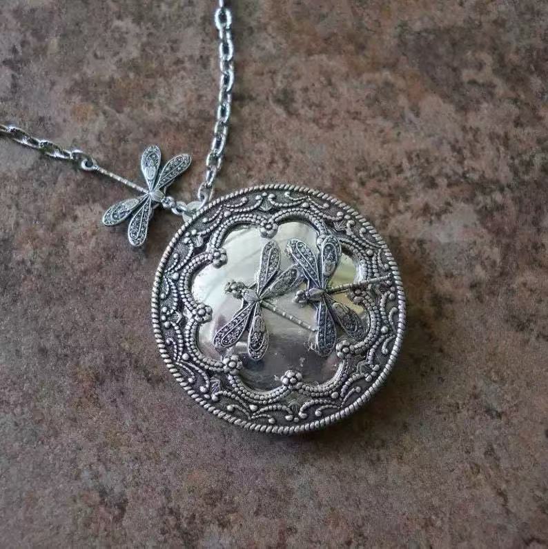 Beautiful Necklace with Unique Style