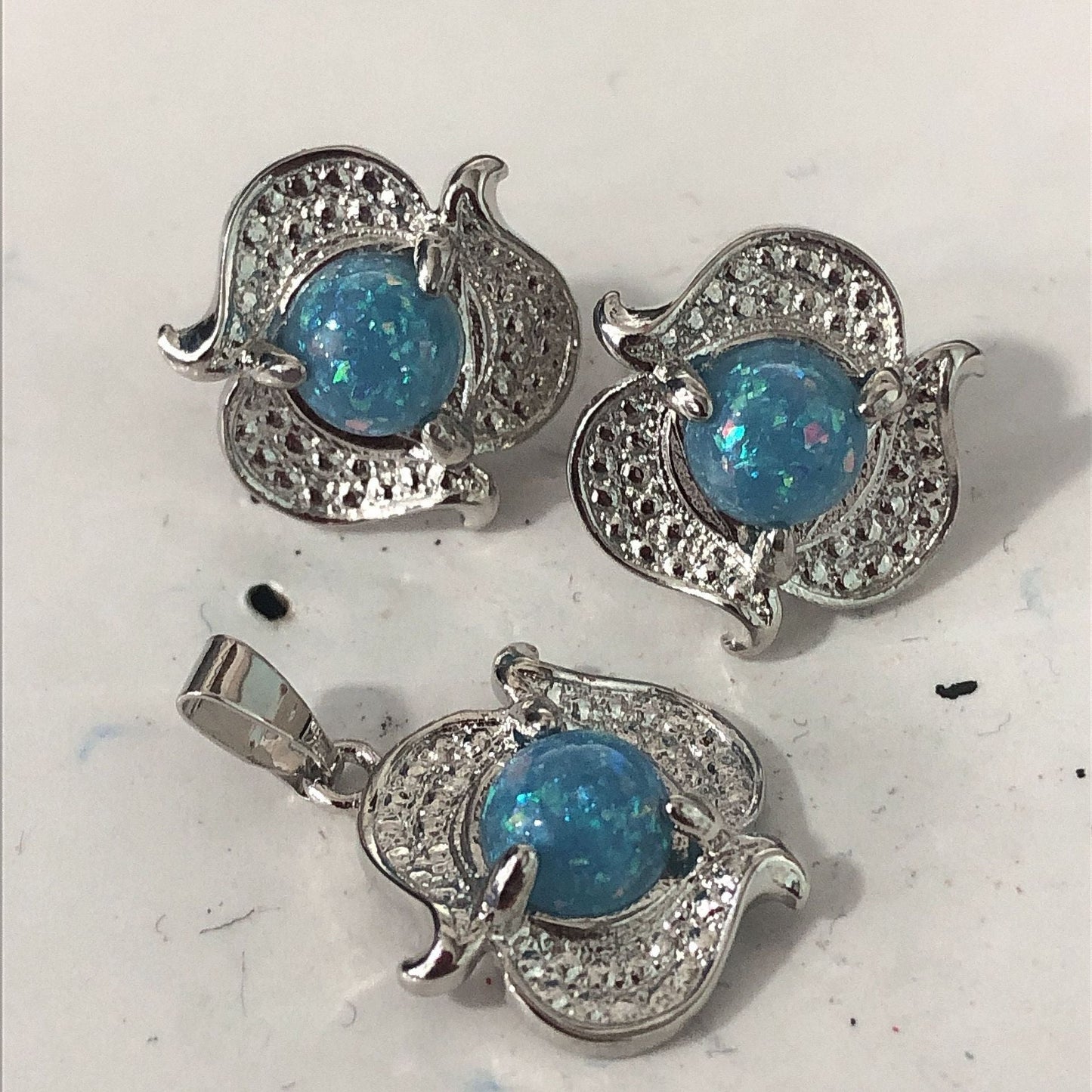 Vintage Handmade Earring