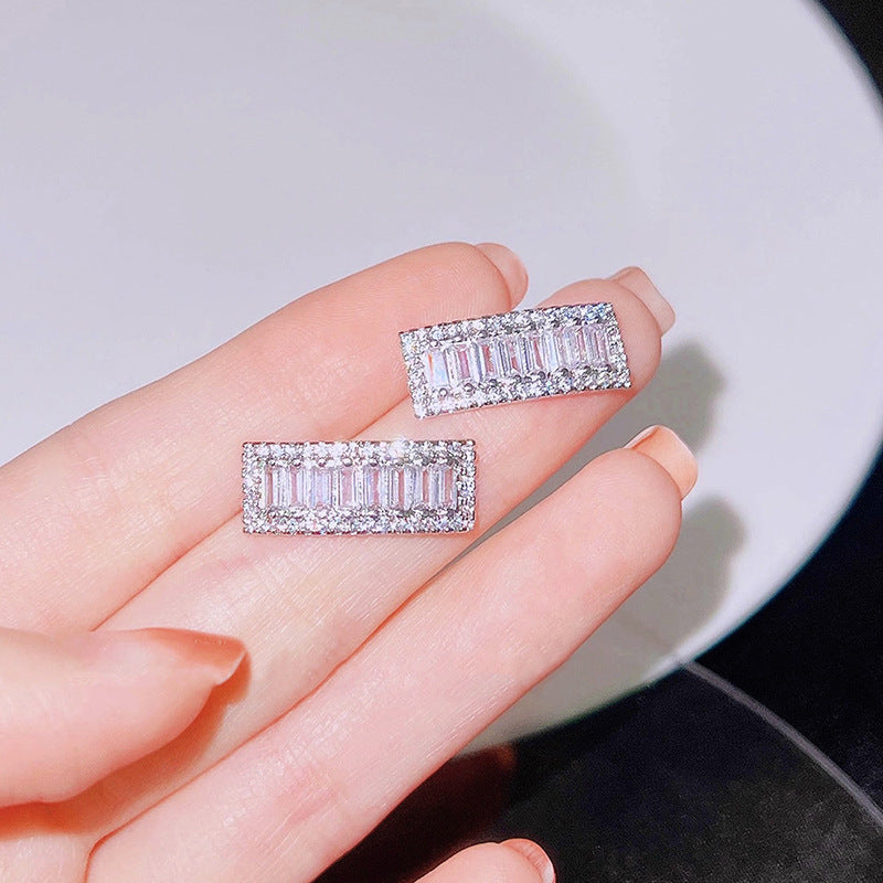 Charming Piece for Any Occasion