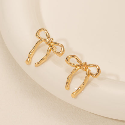 Beautiful Gold Earring with Unique Style