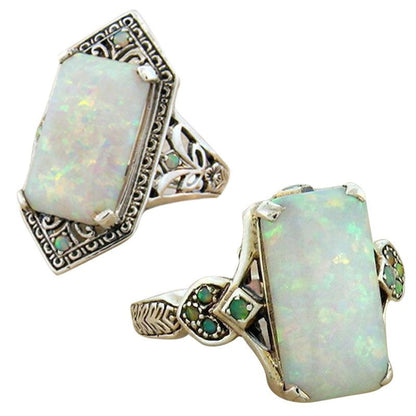 Classic Silver Ring with Timeless Appeal