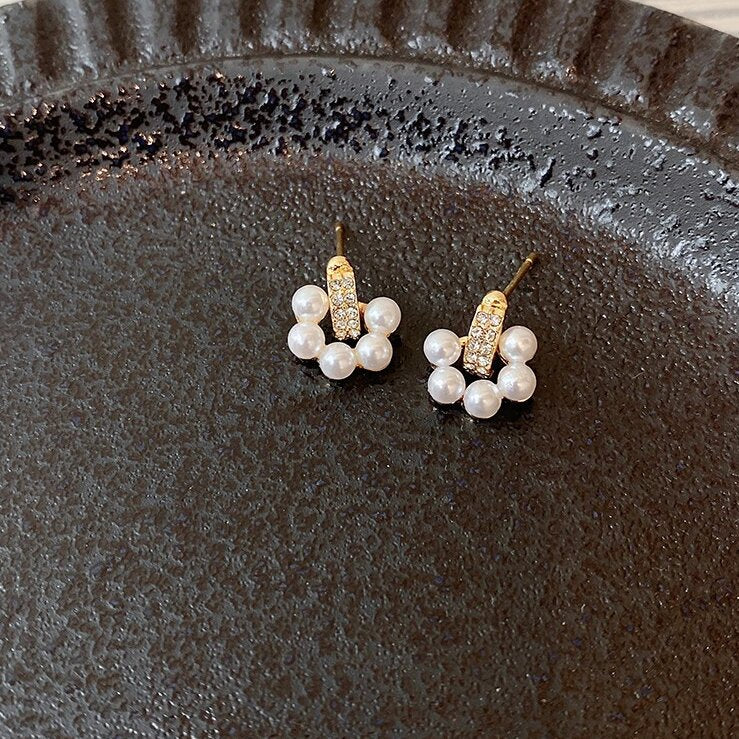 Stunning Pearl Earring for Daily Wear