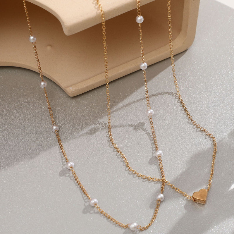 Beautiful Pearl Necklace with Unique Style