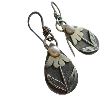 Classic Pearl Earring with Timeless Appeal