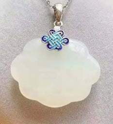Charming Silver Necklace for Any Occasion