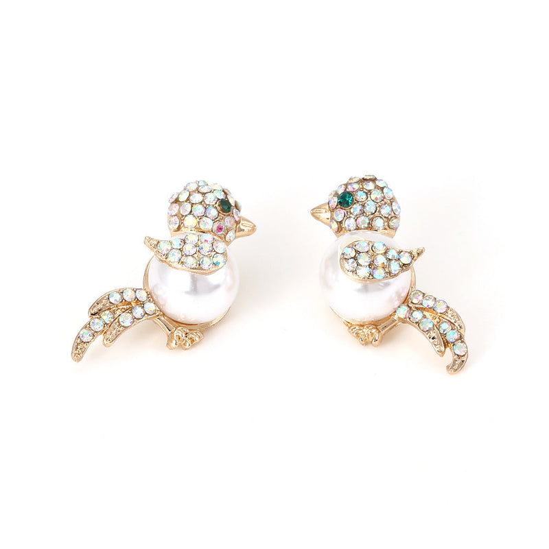 Classic Pearl Earring with Timeless Appeal