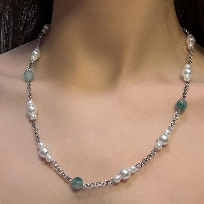Classic Pearl Necklace with Timeless Appeal