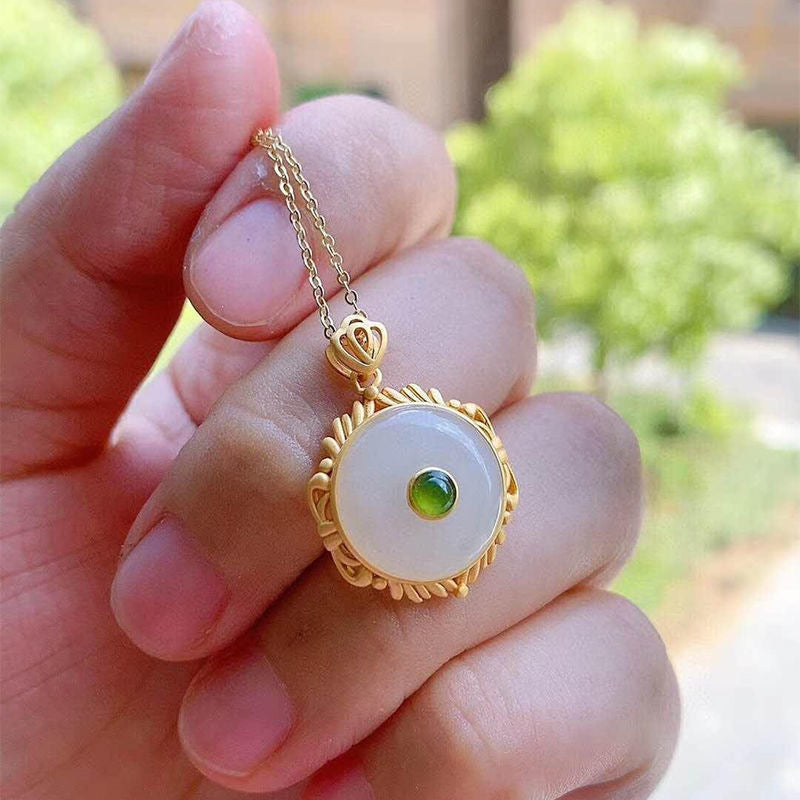 Romantic Gold Pendant for Special Moments