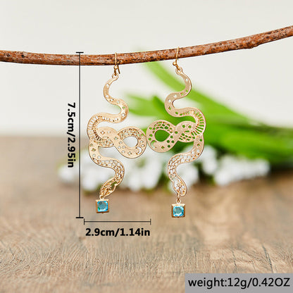 Beautiful Gold Earring with Unique Style