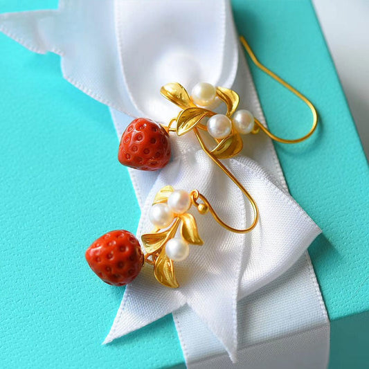 Romantic Gold Earring for Special Moments