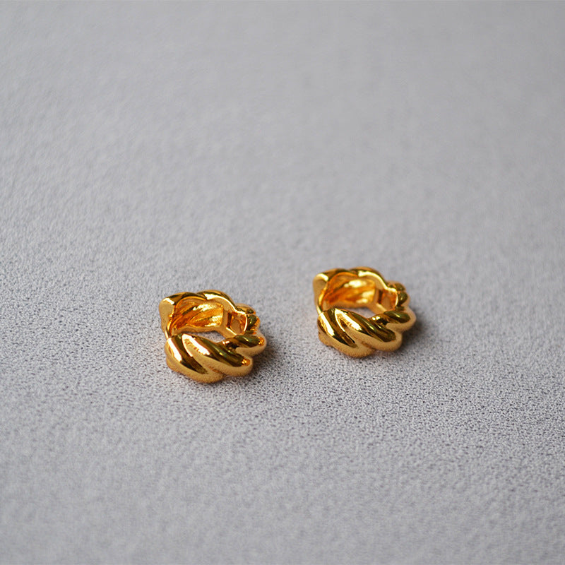 Beautiful Gold Earring with Unique Style