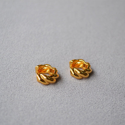 Beautiful Gold Earring with Unique Style