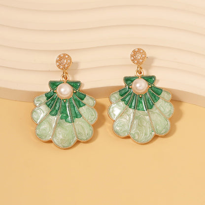 Charming Pearl Earring for Any Occasion