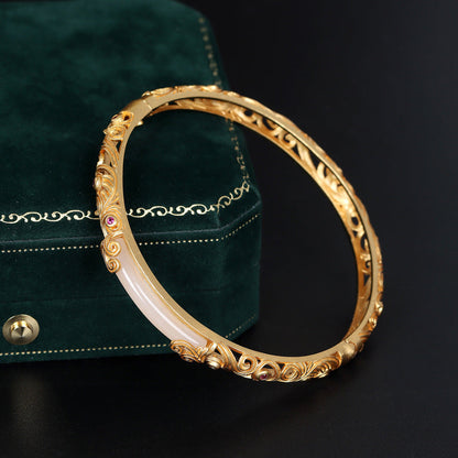 Charming Gold Bracelet for Any Occasion