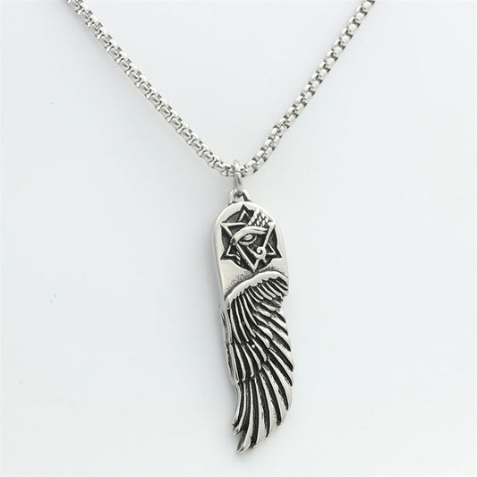 Charming Pendant for Any Occasion