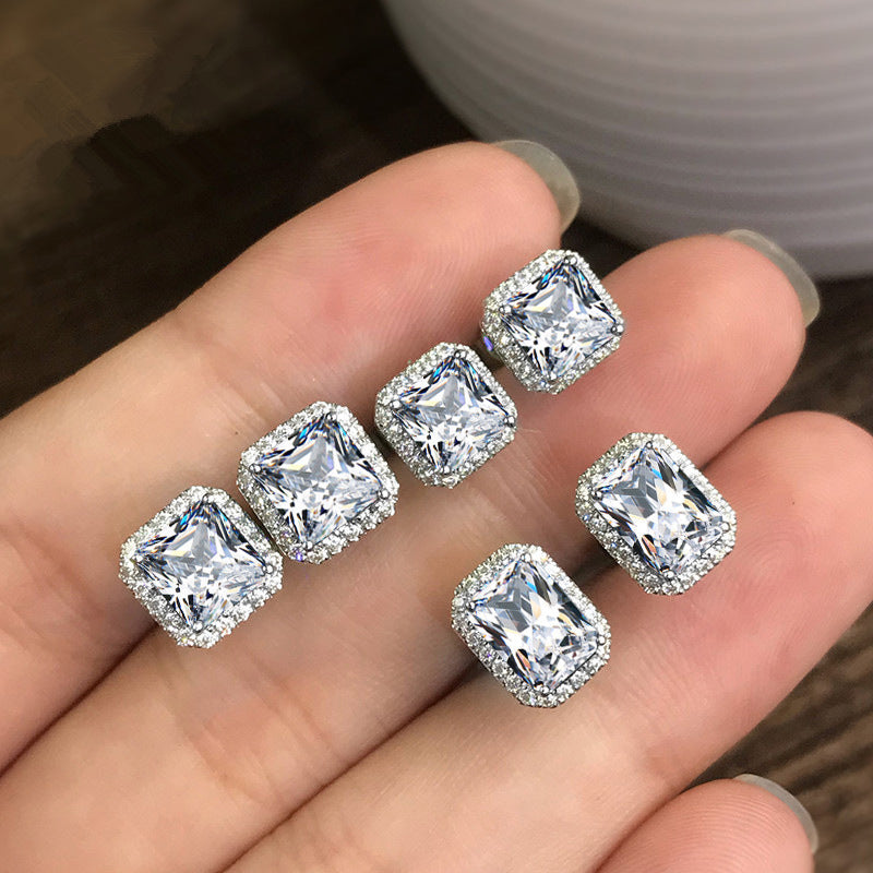 Classic Earring with Timeless Appeal