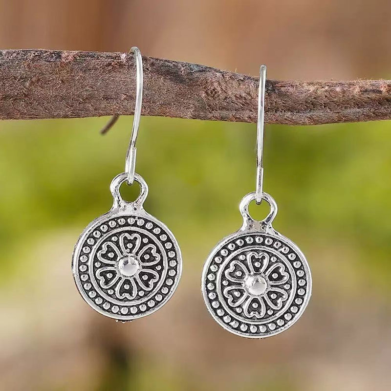 Charming Earring for Any Occasion