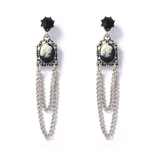 Charming Piece for Any Occasion